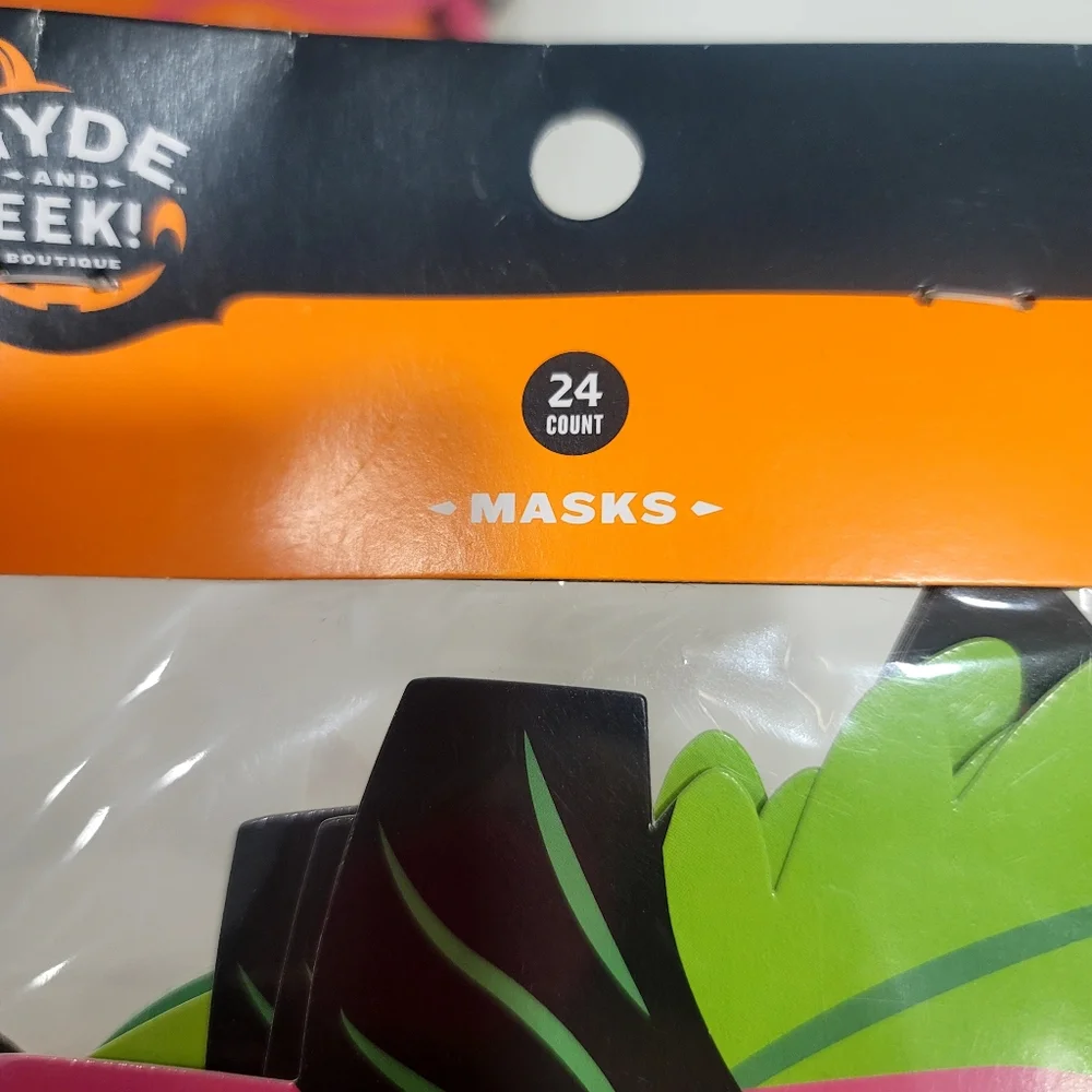 New  Hyde and Eek Boutique 48 Count Happy Halloween Masks
